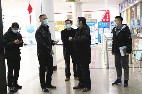 公运中心查北站春运2_副本.jpg 公运中心查北站春运2_副本.jpg