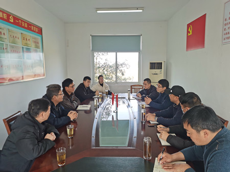GH农村局贺局慰问房巍飚2_副本.jpg GH农村局贺局慰问房巍飚2_副本.jpg