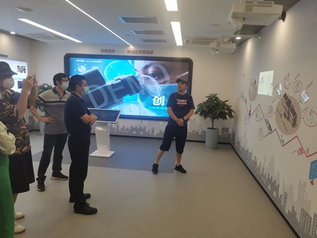 集团党建现场会2_副本.jpg 集团党建现场会2_副本.jpg